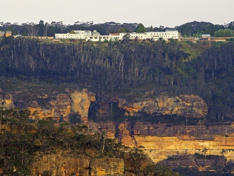 Hydro Majestic Public Day Tour Image -5da92694129d3